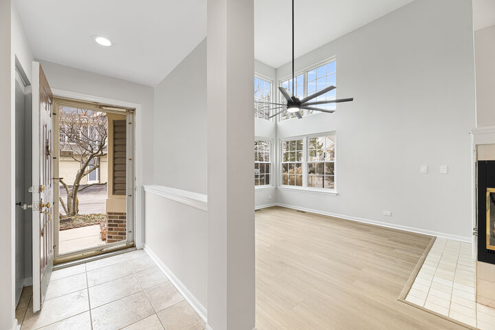 Property Photo:  1239 Old Mill Lane  IL 60007 