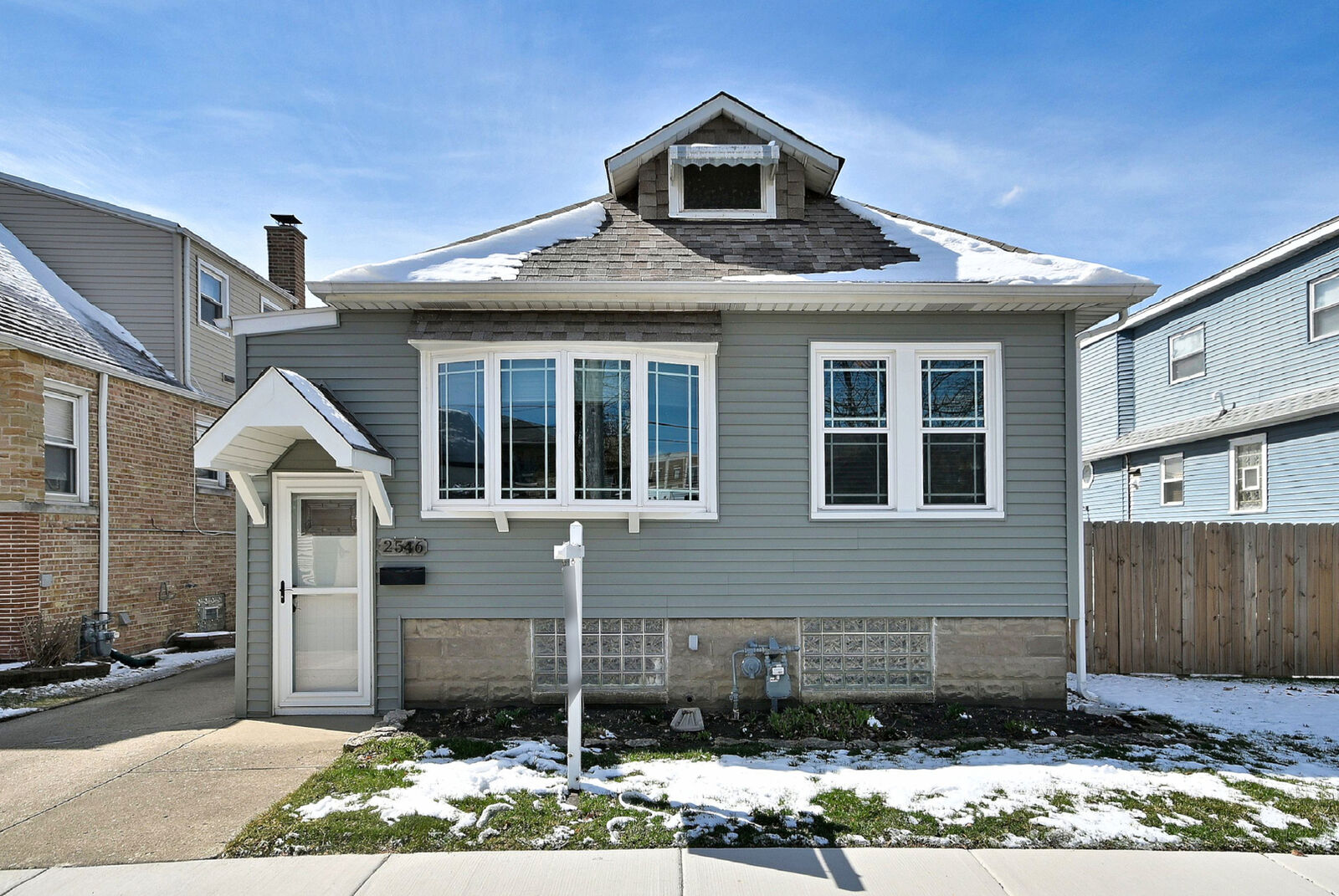 Property Photo: 2546 Webster Street IL 60171