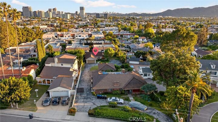 Property Photo:  316 W Kenneth  CA 91202 