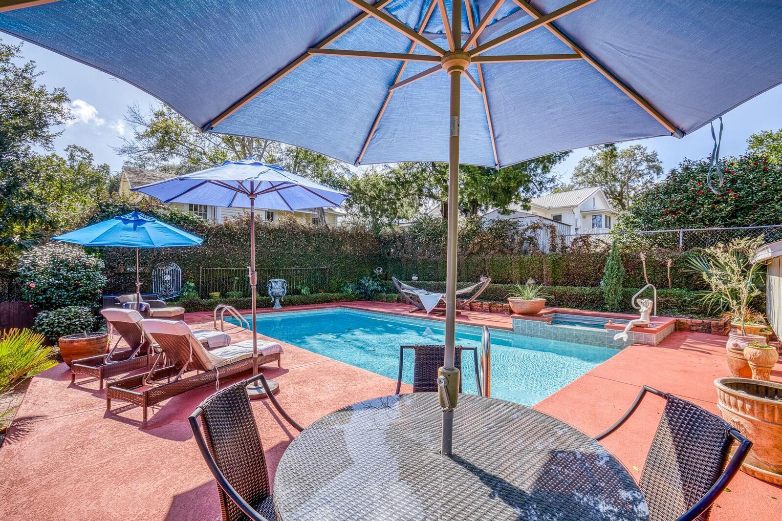 Property Photo: 1723 Yates Avenue FL 32503