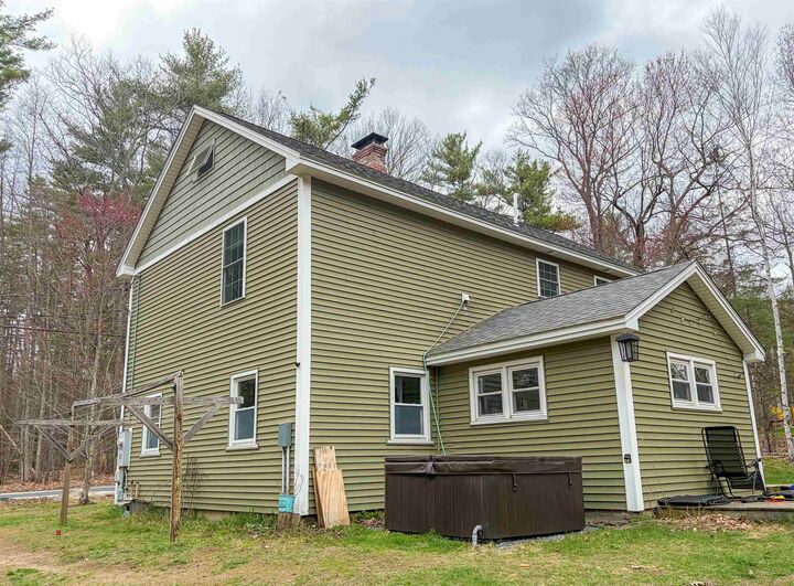 Property Photo:  139 Squantum Road  NH 03452 