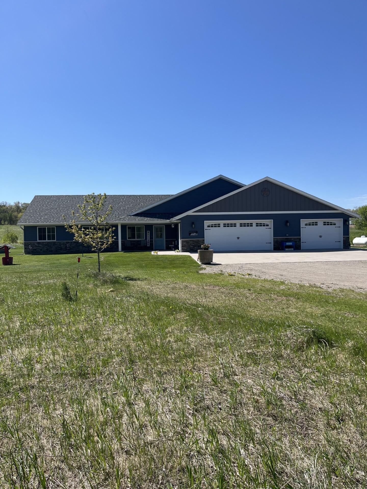 Property Photo: 10185 440th Street MN 56340