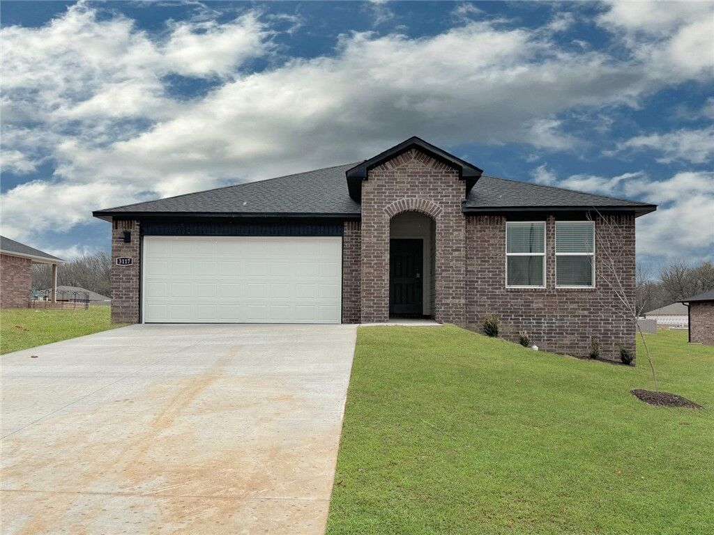Property Photo:  552 Nevada Street  AR 72730 