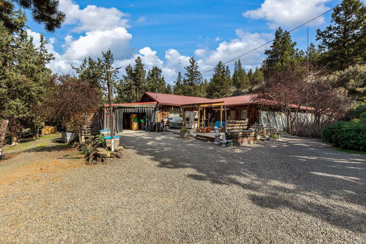 Property Photo:  6792 SE Juniper Canyon Road  OR 97754 