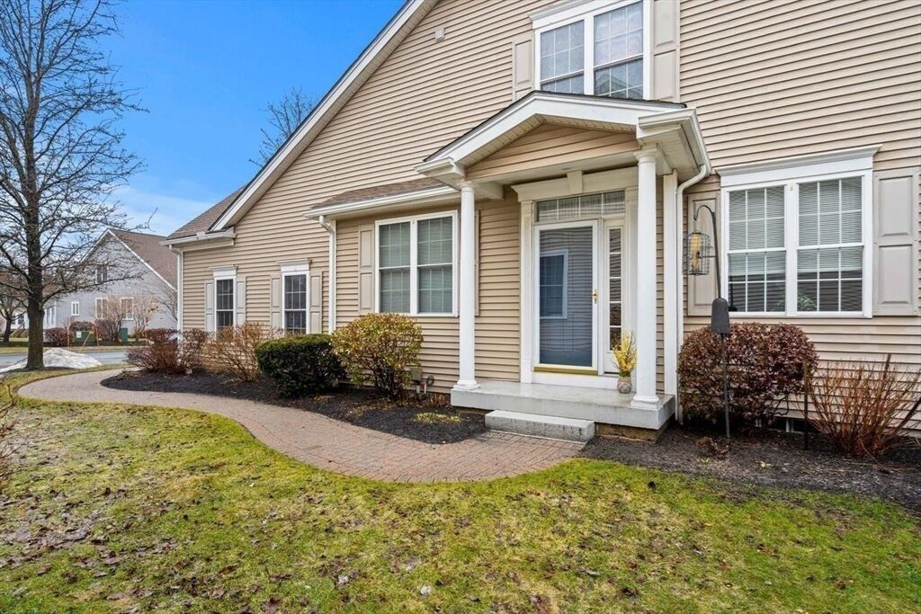 Property Photo: 3 Larkspur Cir 3 MA 01833