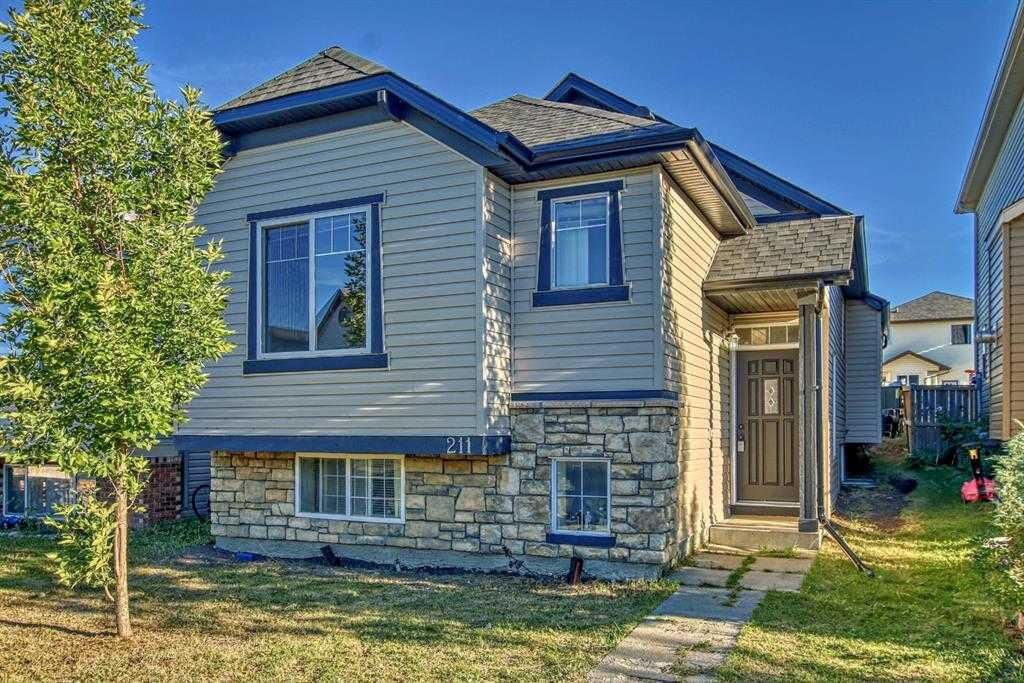 Photo de la propriété:  211 Saddlebrook Way NE  AB T3J 0B5 