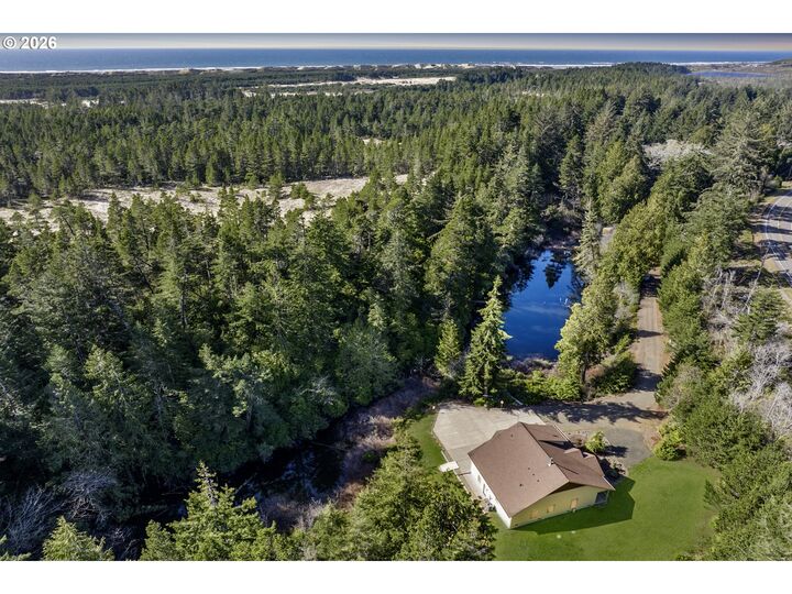 Property Photo:  89952 Highway 101  OR 97439 