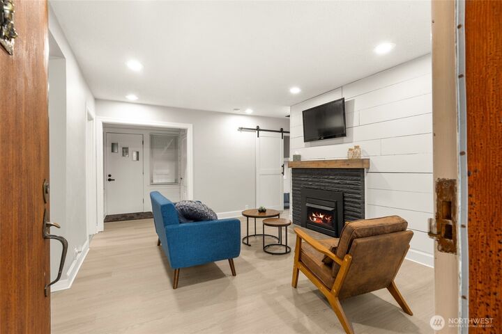 Property Photo: 2010 13th Avenue NW WA 98371