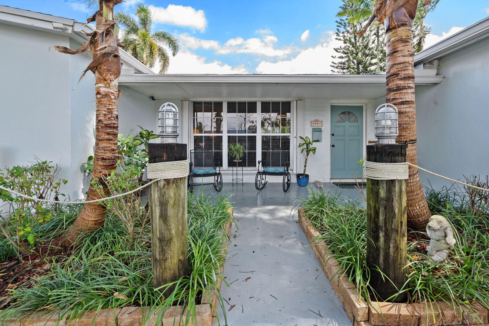 Property Photo: 4954 SW 91st Avenue FL 33328