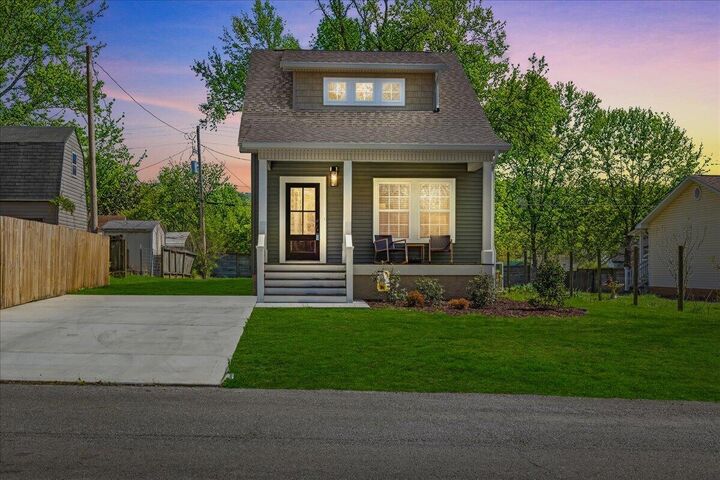 Property Photo:  911 Indiana Avenue  TN 37331 