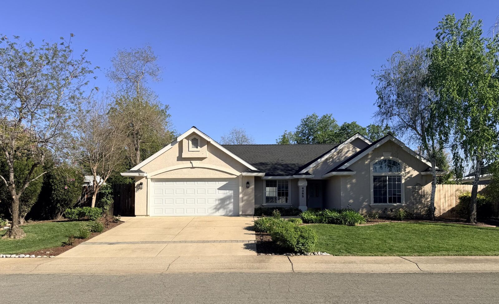 Property Photo: 4365 Heather Ridge Lane CA 96001