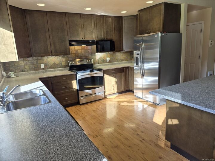 Property Photo: 12270/12272 Chandler Rd BC V9G 1J5