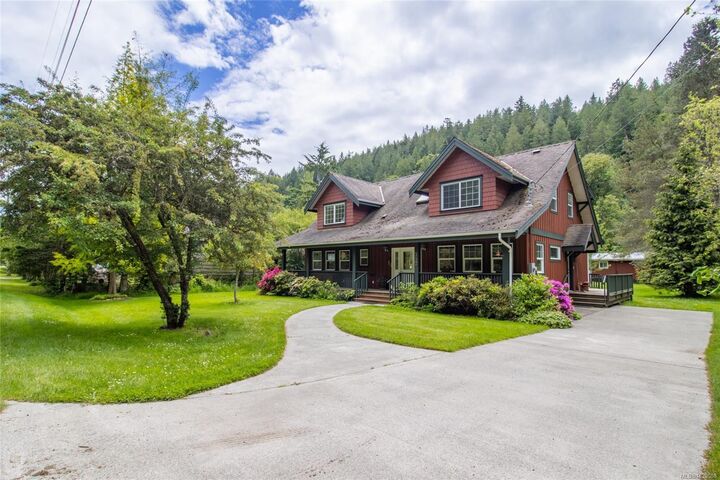 Property Photo: 117 Sunset Blvd BC V0N 2Y0