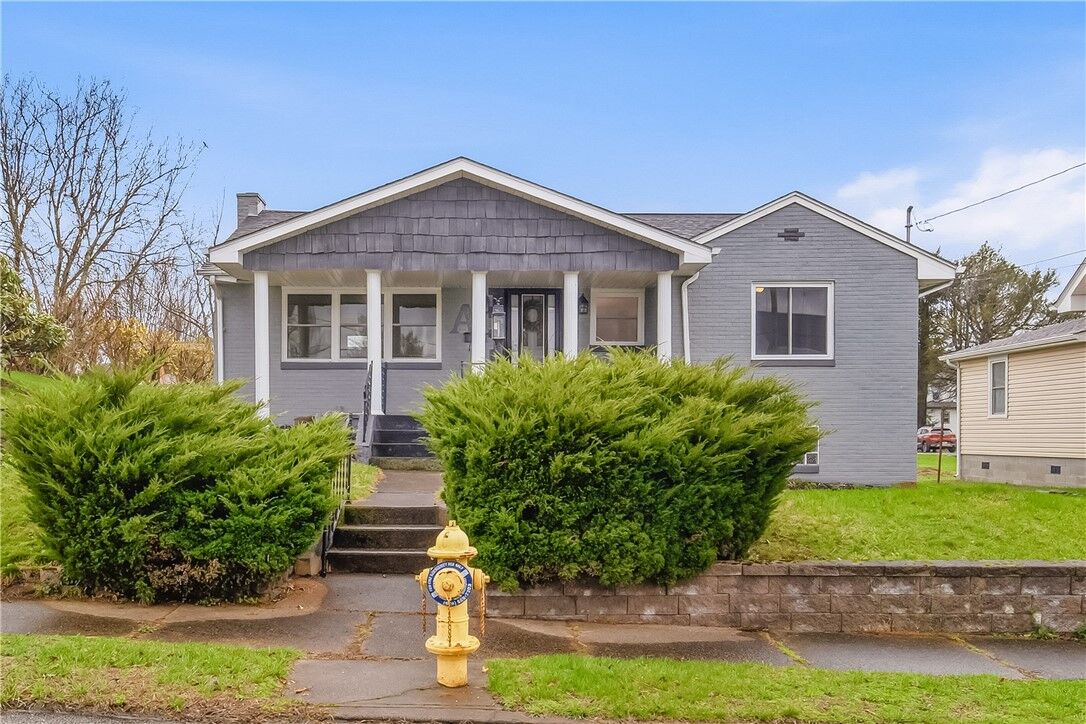Property Photo:  134 N 11th St  PA 15425 