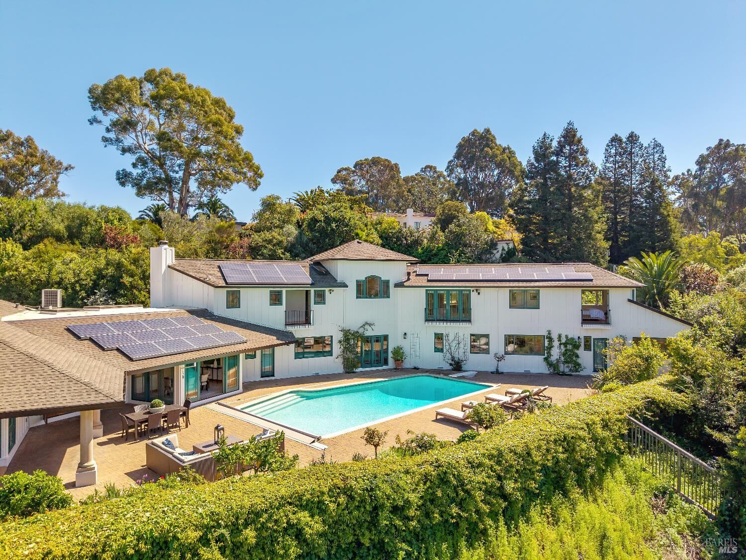 Property Photo:  176 Highland Avenue  CA 94901 