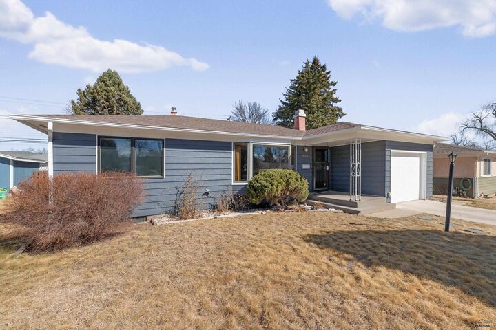 Property Photo: 4022 W St Louis SD 57701-6506