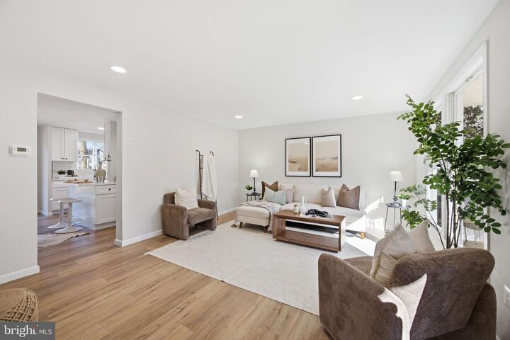 Property Photo: 7324 Carved Stone MD 21045