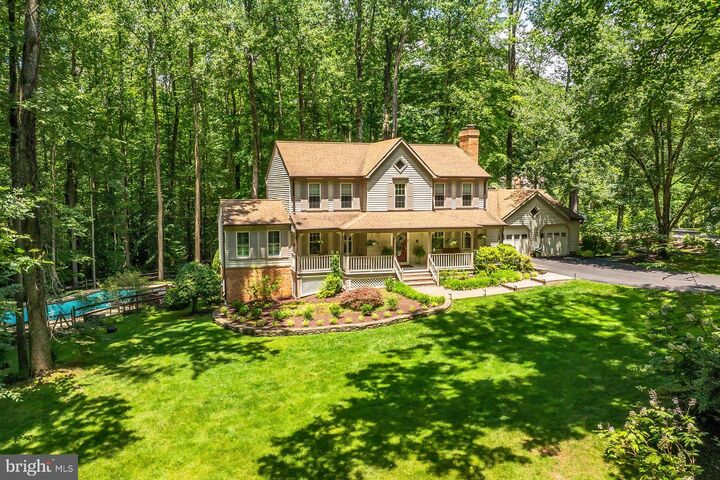 Property Photo:  11166 Deuaughn Court  VA 22039 