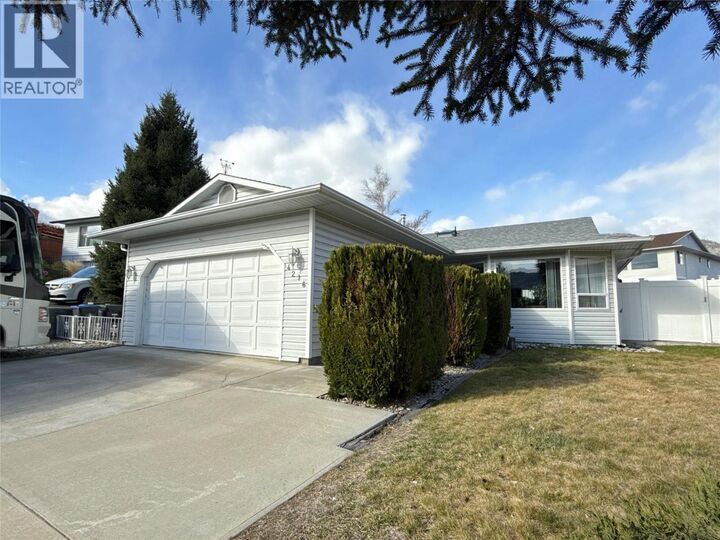 4216 Lobelia Drive — photo 1