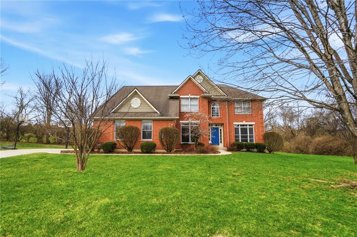 Property Photo: 930 Indigo Creek Circle OH 45458