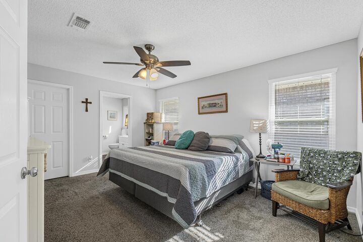 Property Photo: 9693 Leeward Way FL 32566