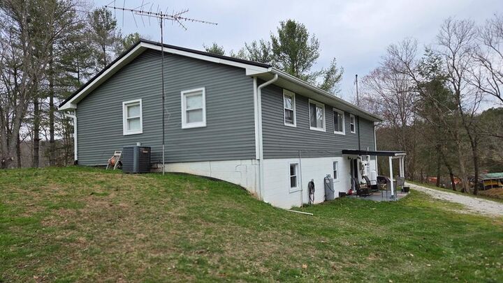 Property Photo:  41 Red Bird Drive  KY 41230 