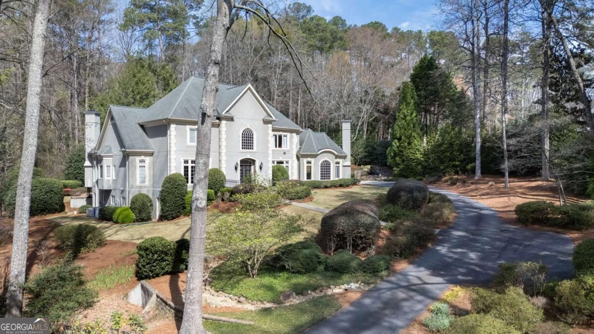 Property Photo: 1155 Crest Valley Drive NW GA 30327