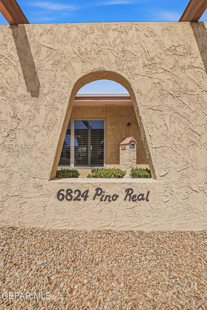 Property Photo:  6824 Pino Real Drive  TX 79912 
