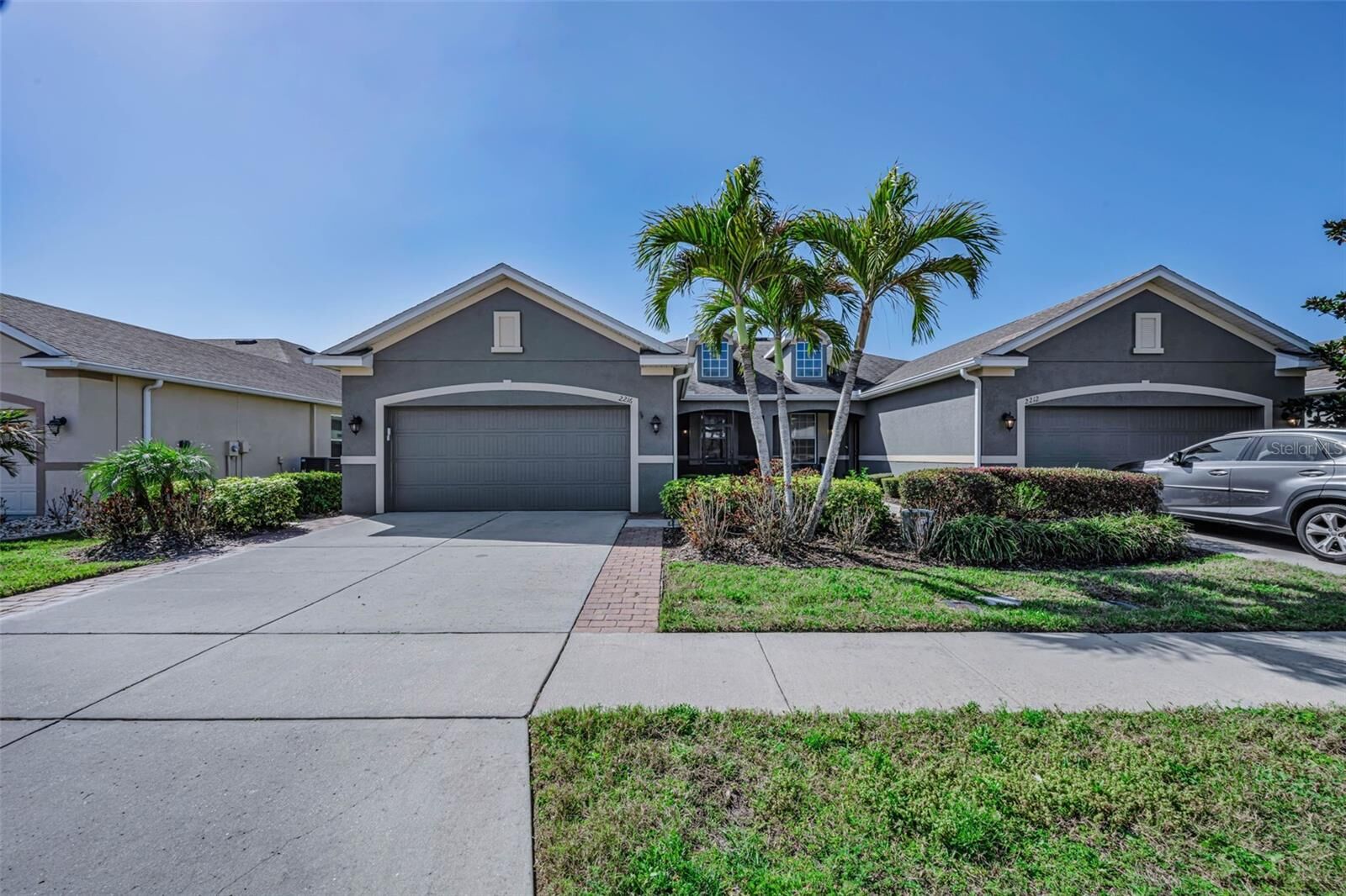 Property Photo: 2216 Parrot Fish Drive FL 34691