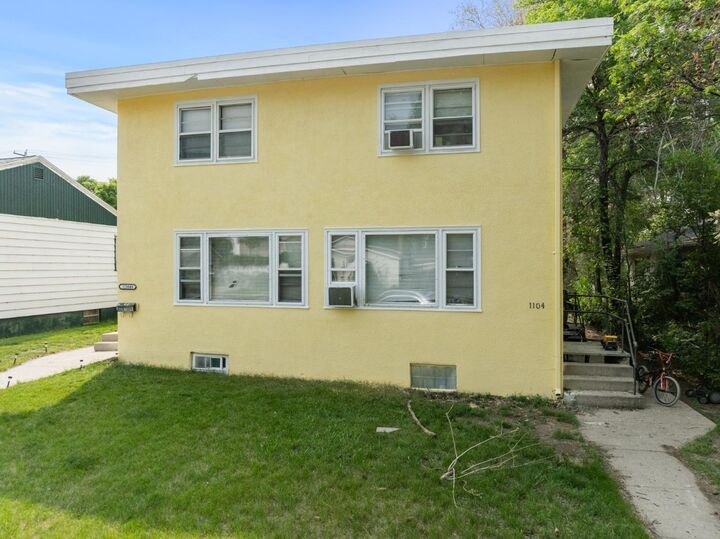 Property Photo: 1104 2nd St SE ND 58701