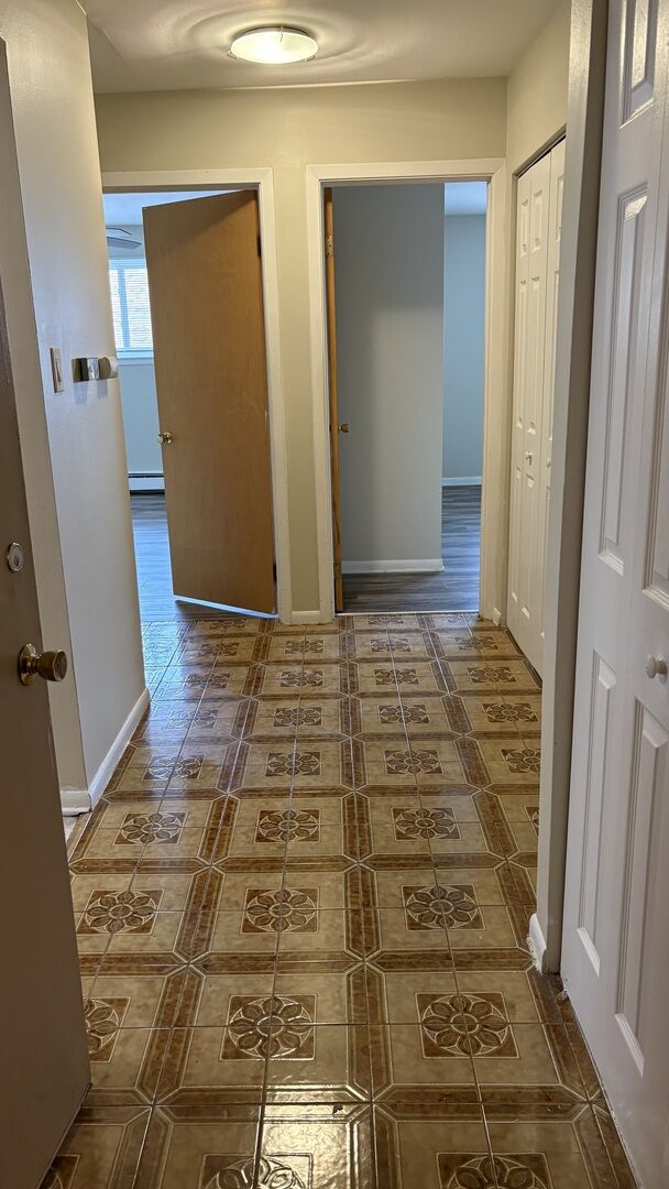 Property Photo:  8901 N Western Avenue 206  IL 60016 