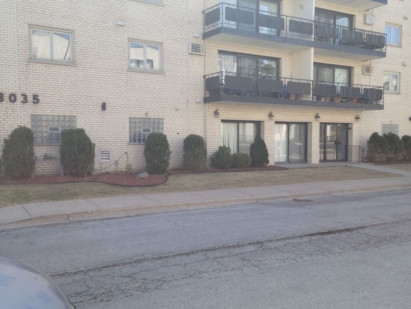 Property Photo:  8035 Oconnor Drive 2E  IL 60171 