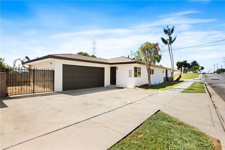 Property Photo:  1258 W 121st  CA 90044 