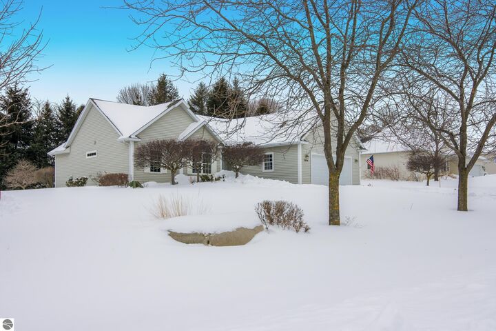 Property Photo:  2934 Ridge Trail Drive  MI 49684 