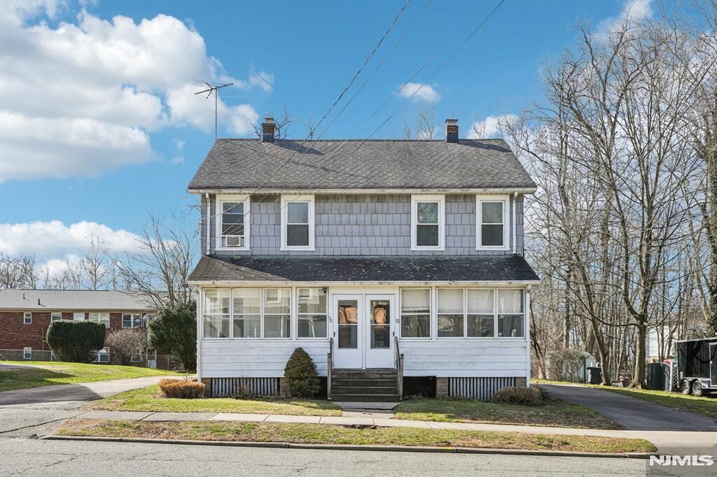 Property Photo:  30-32 Willard Street  NJ 07442 