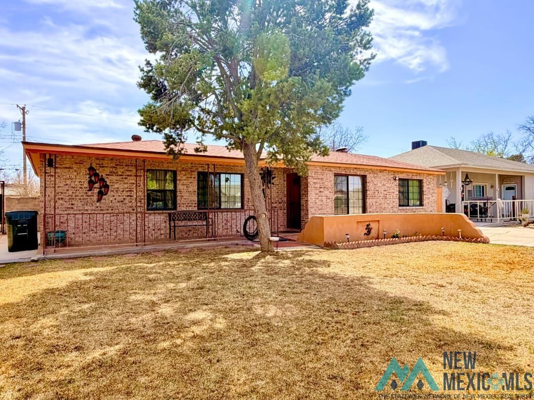 Property Photo:  1407 Irvin Street  NM 88220 