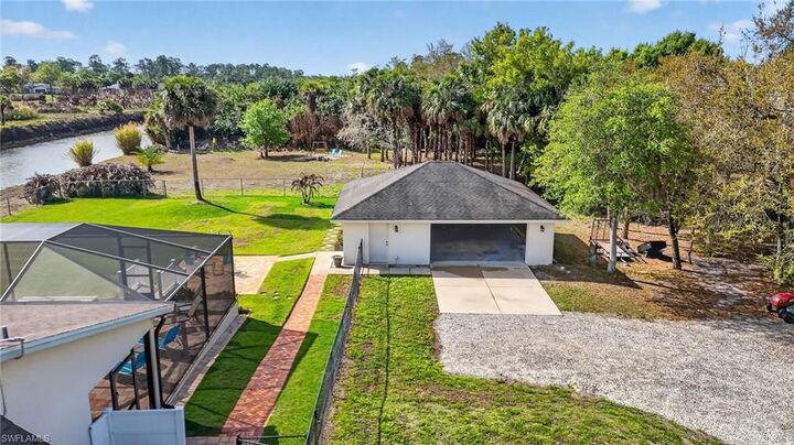 Property Photo: 3886 24th Ave SE FL 34117
