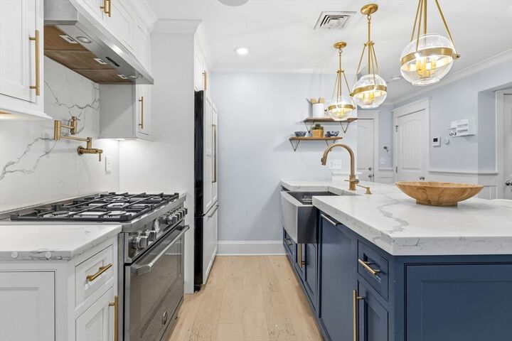 Property Photo:  150-156 Athens St 2  MA 02127 