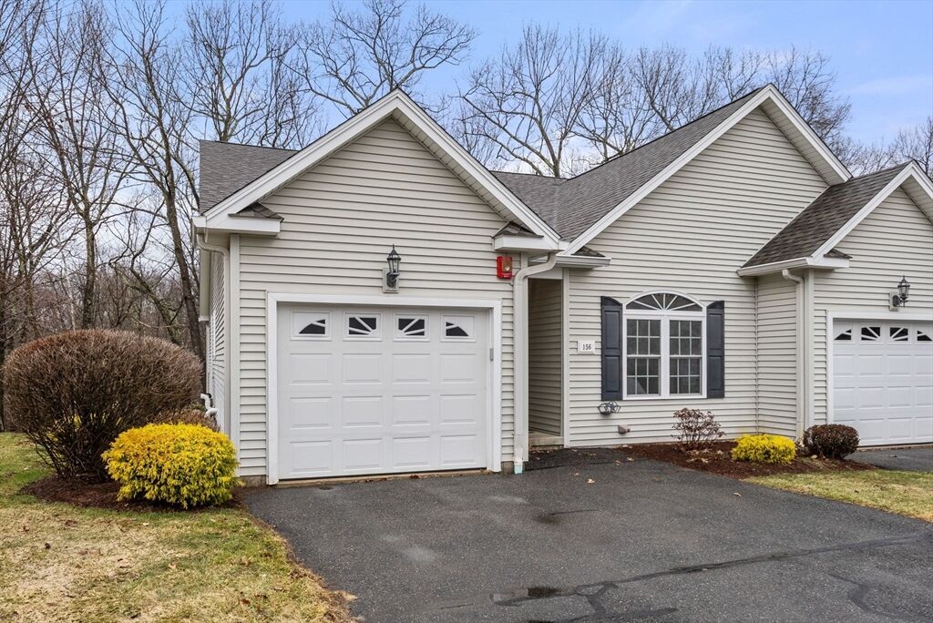 Property Photo:  156 Canterbury Way 156  MA 01089 