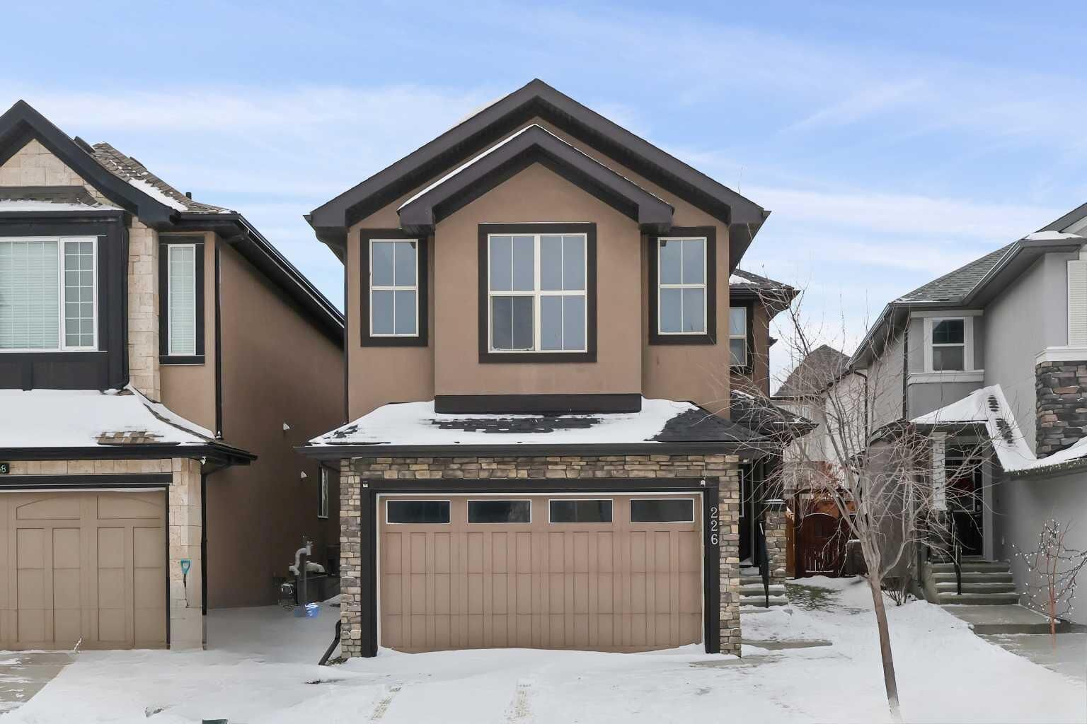 Property Photo:  226 Sage Meadows Circle NW  AB T3P 0G1 