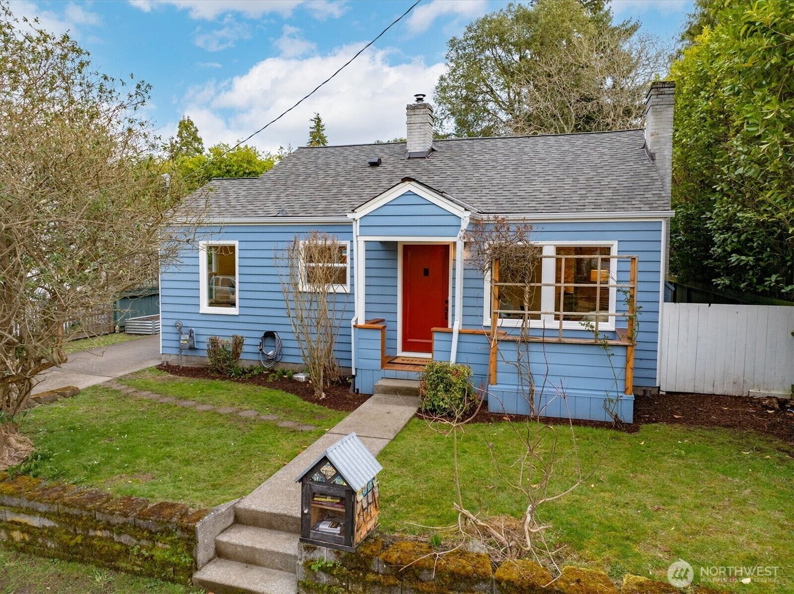 Property Photo:  8532  31st Avenue NW  WA 98117 