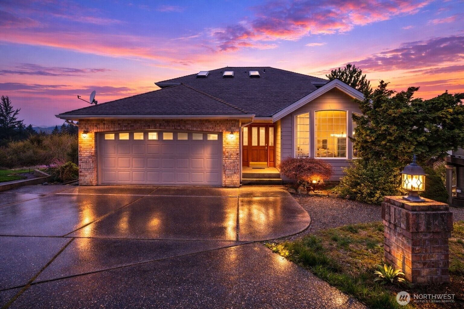 Property Photo:  1924  5th Street SE  WA 98372 