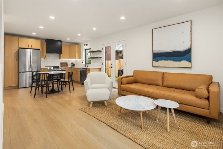 Property Photo: 4009 33rd Avenue W B WA 98199