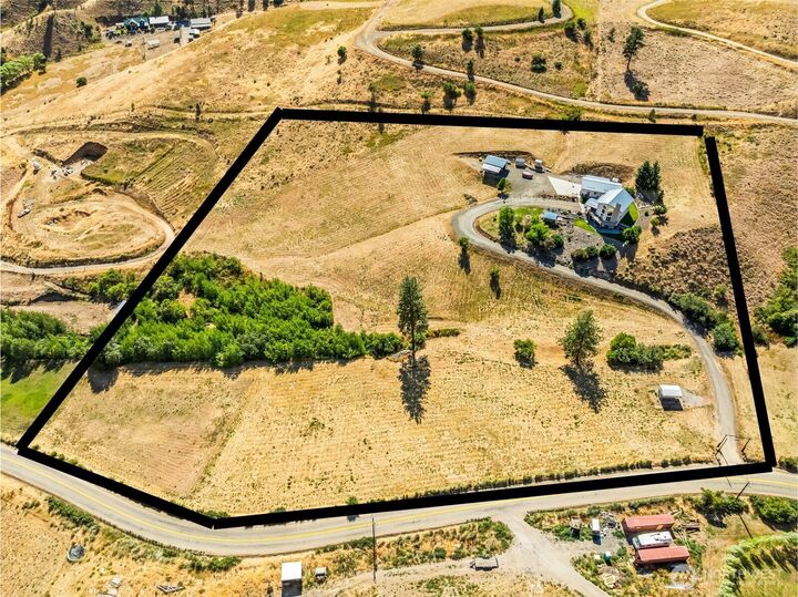 Property Photo:  8770  Nahahum Canyon Road  WA 98815 