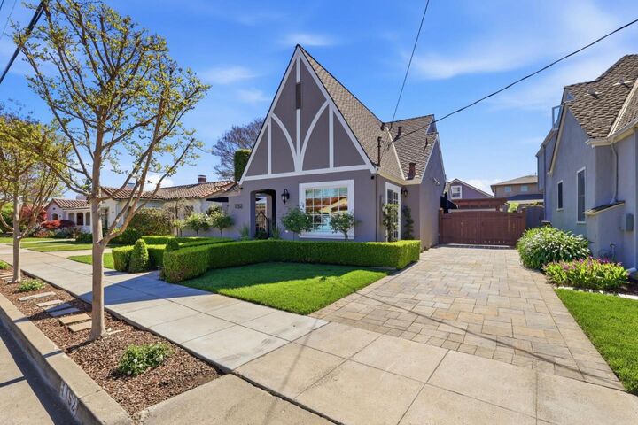 Property Photo:  1152 Willow Glen Way  CA 95125 