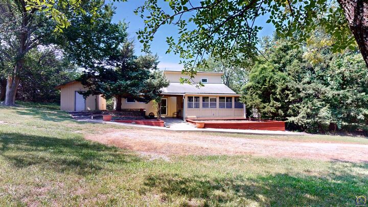 Property Photo: 11973 SW 77th St KS 66402