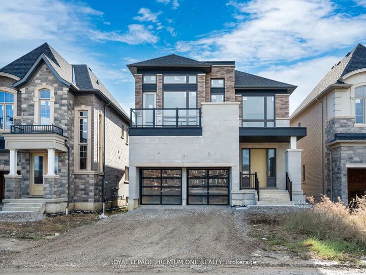 15 Antonietta Crescent — photo 1