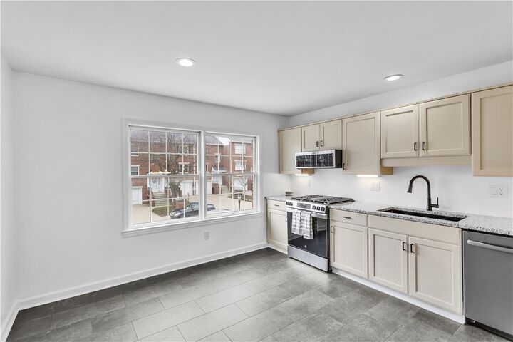 Property Photo: 400 Virginia Ave PA 15215