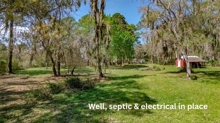 Property Photo:  95587 Leo Drive  FL 32034 