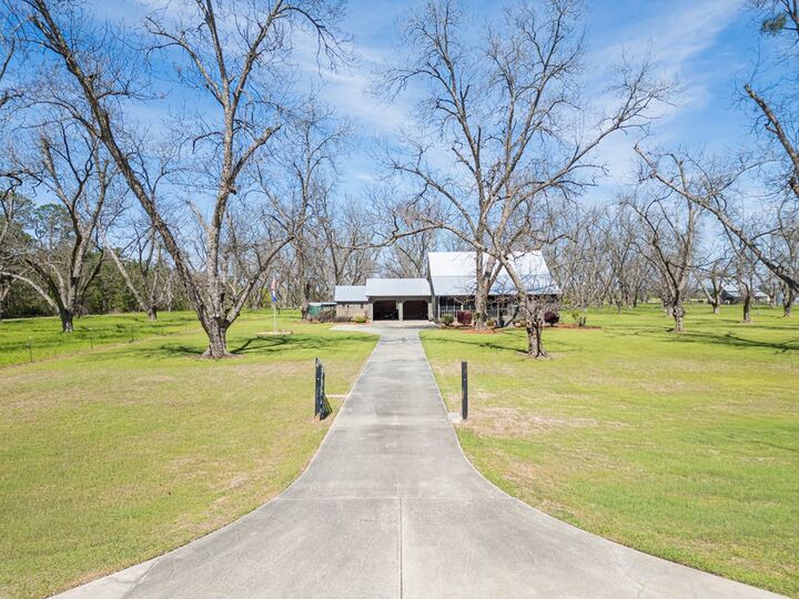 Property Photo: 5200 Percey Hatcher Rd GA 31705